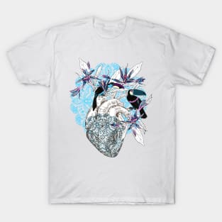 Human anatomical heart with flowers and two toucan birds T-Shirt